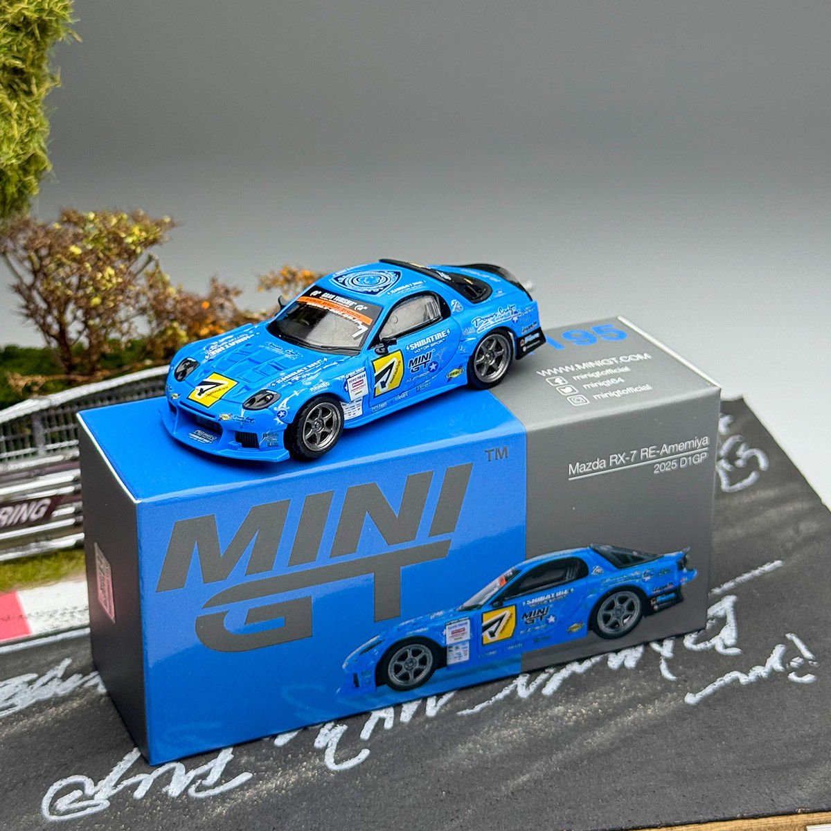 MINIGT 1:64 Mazda RX-7 RE-Amem - Kids Y Toys incelemesi ve fiyatı